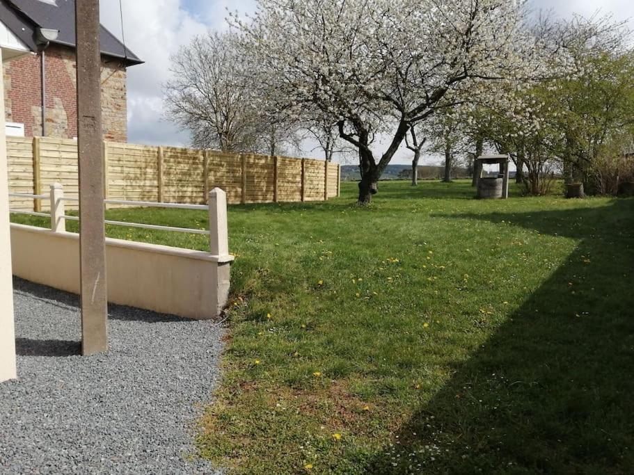 Villa Le Tiluce Les Monts d'Aunay Exterior foto