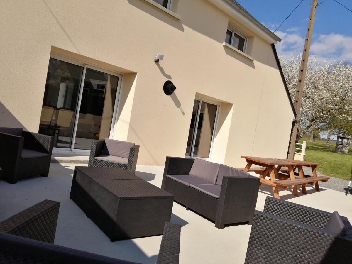 Villa Le Tiluce Les Monts d'Aunay Exterior foto
